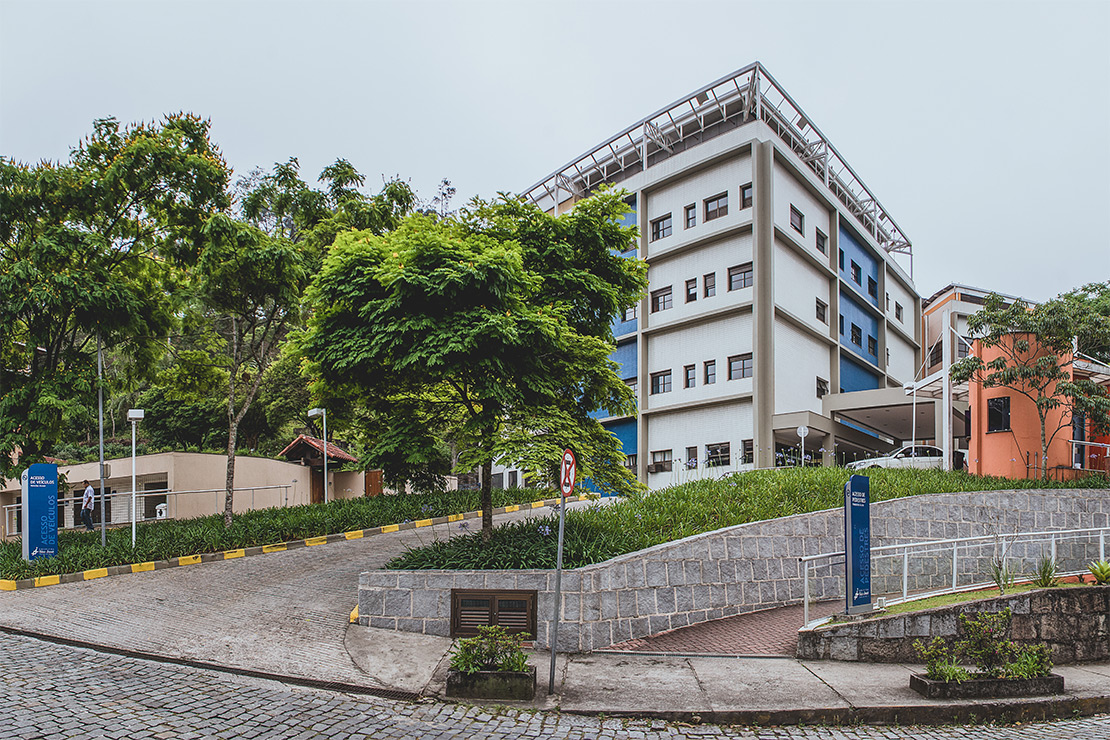 Fachada do Hospital São José em Teresópolis